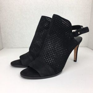 Vince black heels made in Italy.